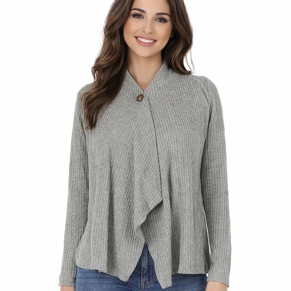 Walking on Sunshine Women's Size Medium Cardigan Gray One Button Textured Cozy
